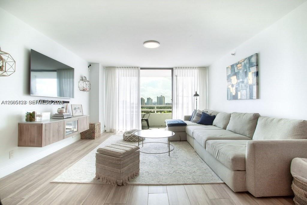 DELVISTA TOWERS CONDO TOW - Residential Lease