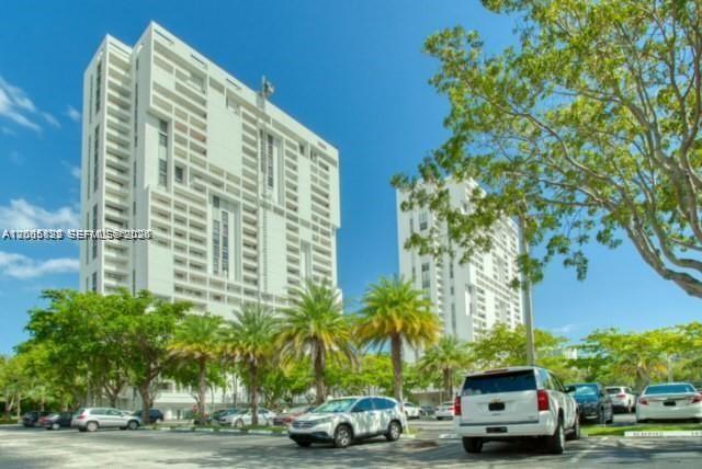 DELVISTA TOWERS CONDO TOW - Residential Lease