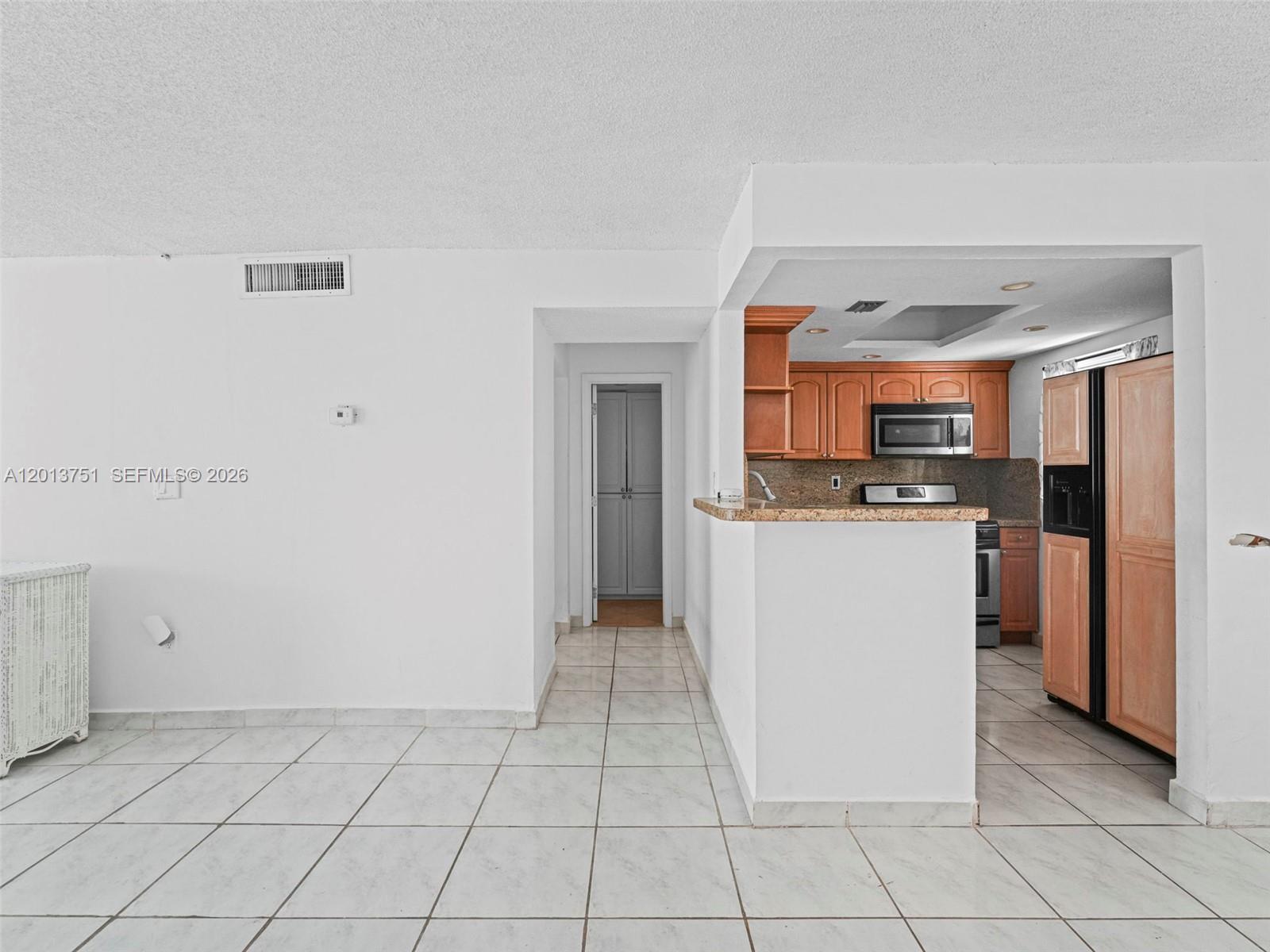 COLLINS TOWERS CONDO - Residential