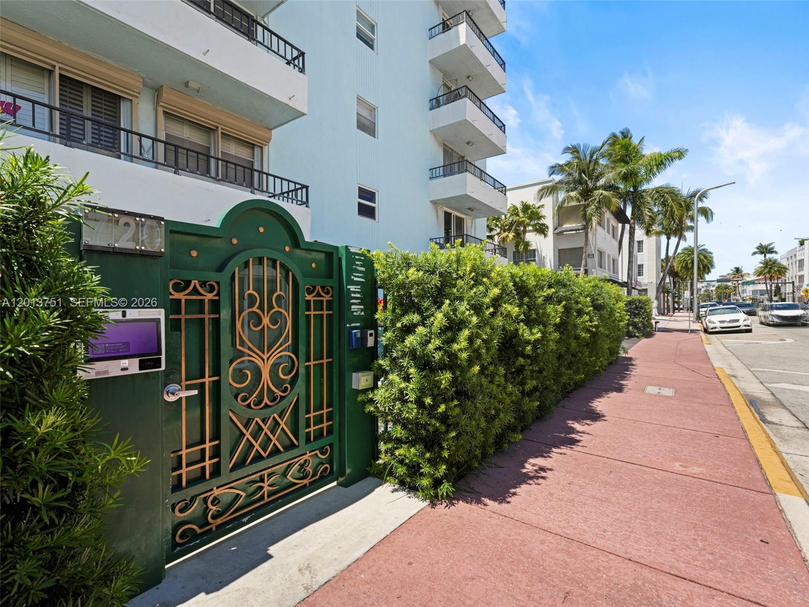 COLLINS TOWERS CONDO - Residential