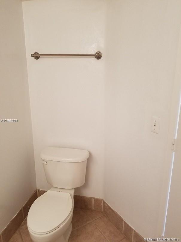 LAS OLAS BY THE RIVER CON - Residential Lease