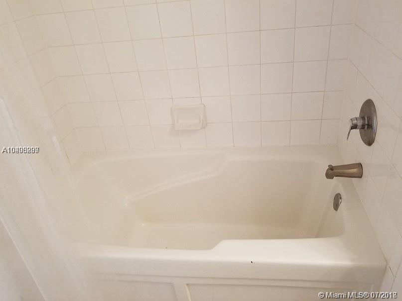 LAS OLAS BY THE RIVER CON - Residential Lease