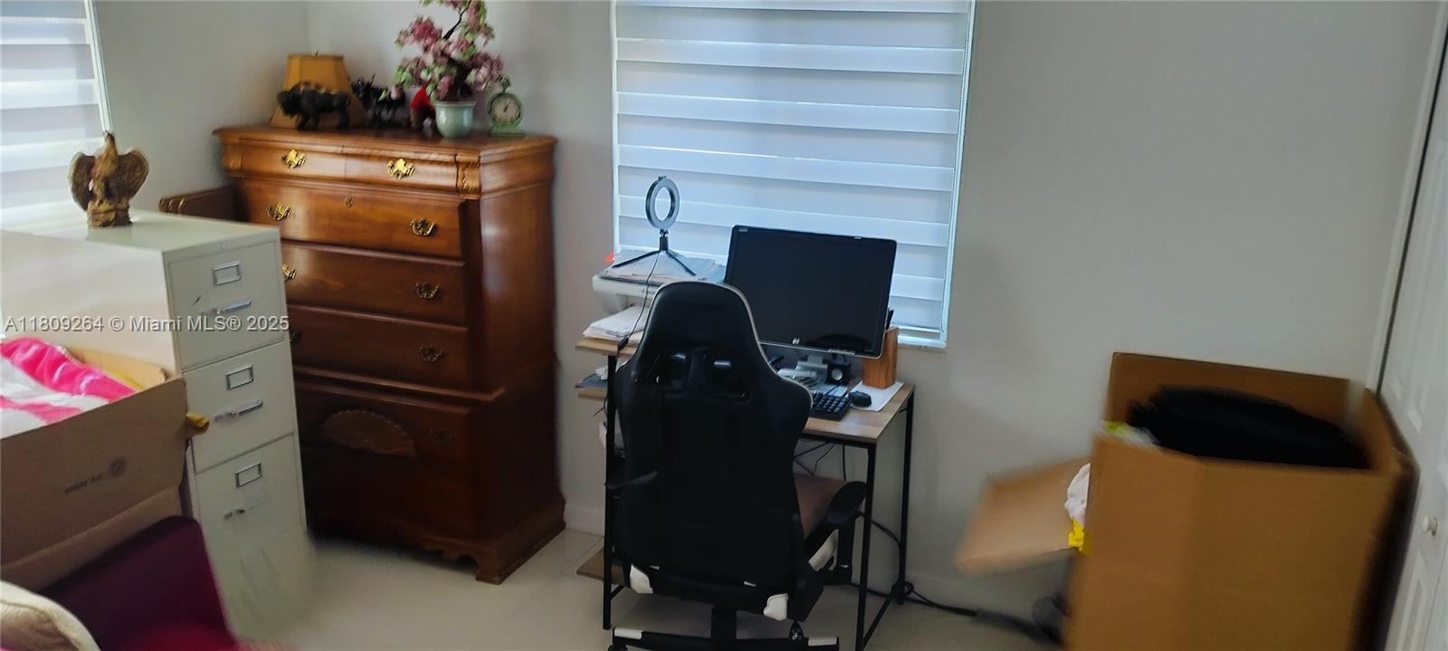 LAURAVILLE GARDENS - Residential