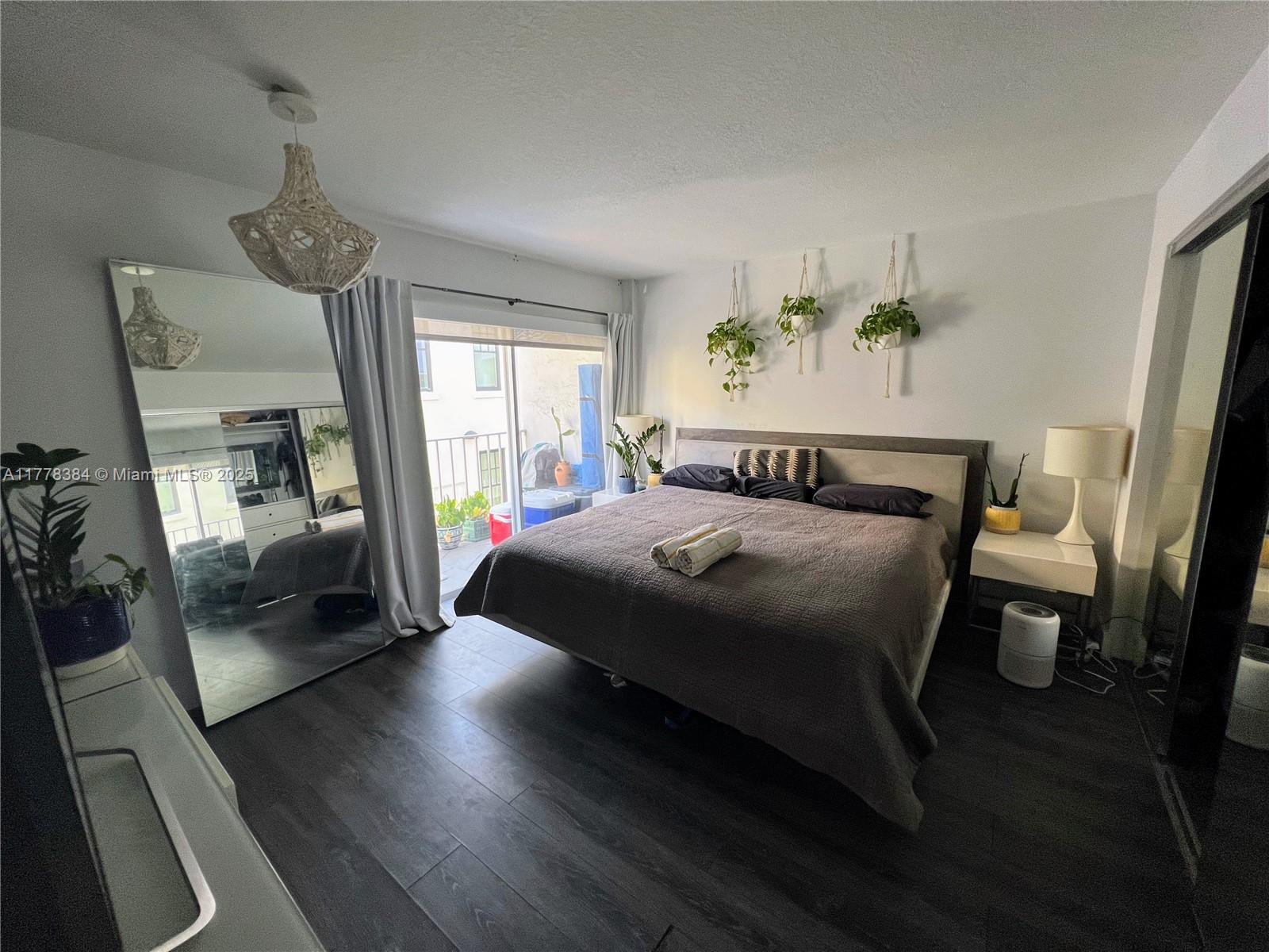 MERIDIAN PLAZA CONDO - Residential