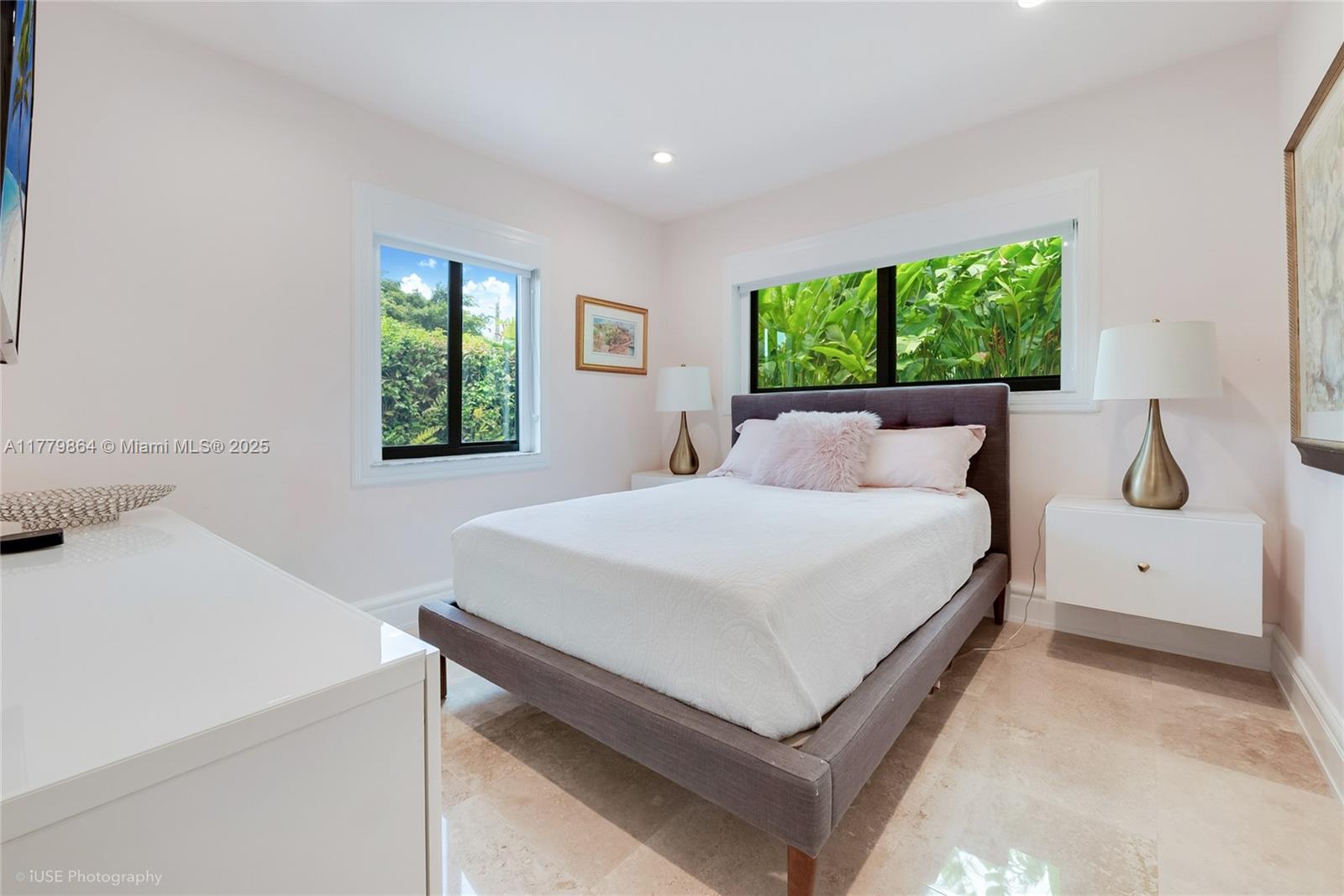 BEVERLY GARDENS - Residential