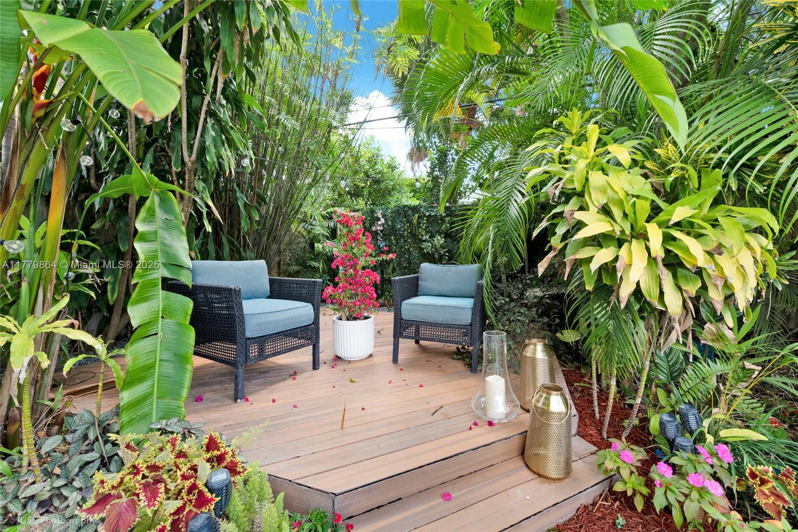 BEVERLY GARDENS - Residential