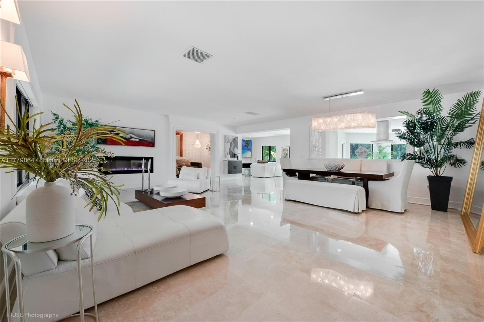 BEVERLY GARDENS - Residential