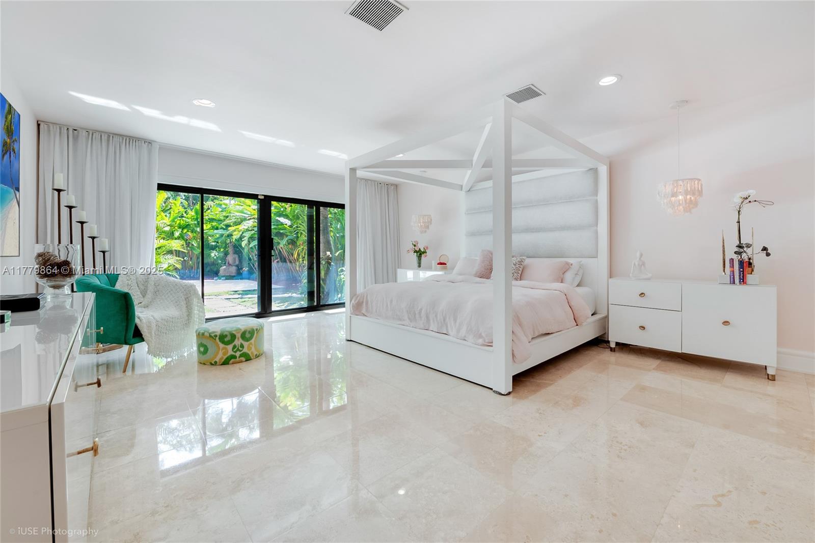 BEVERLY GARDENS - Residential