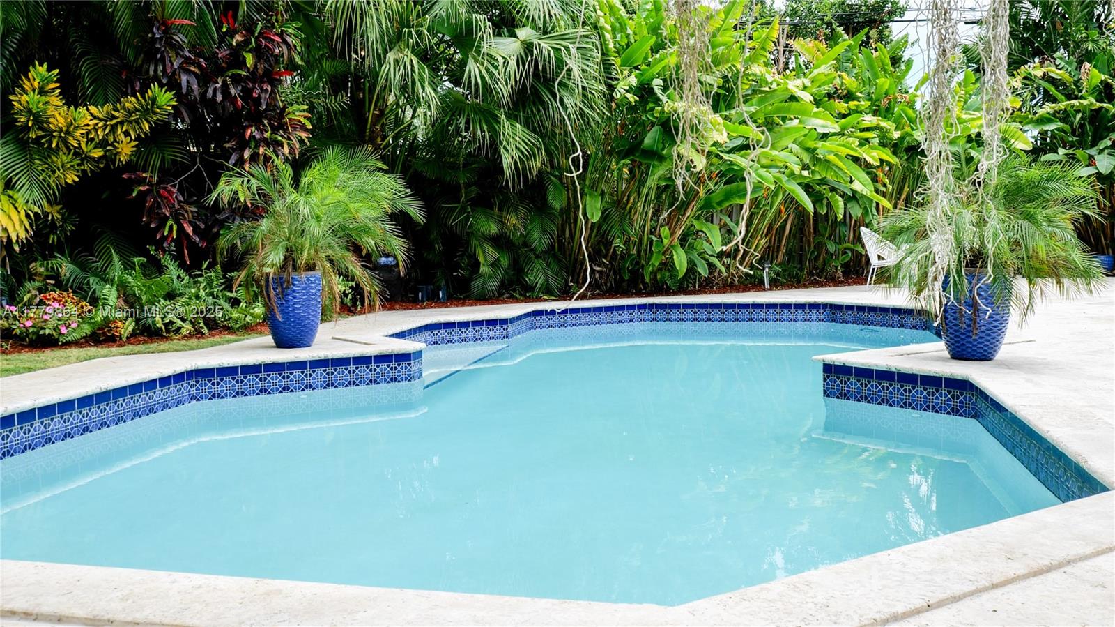 BEVERLY GARDENS - Residential