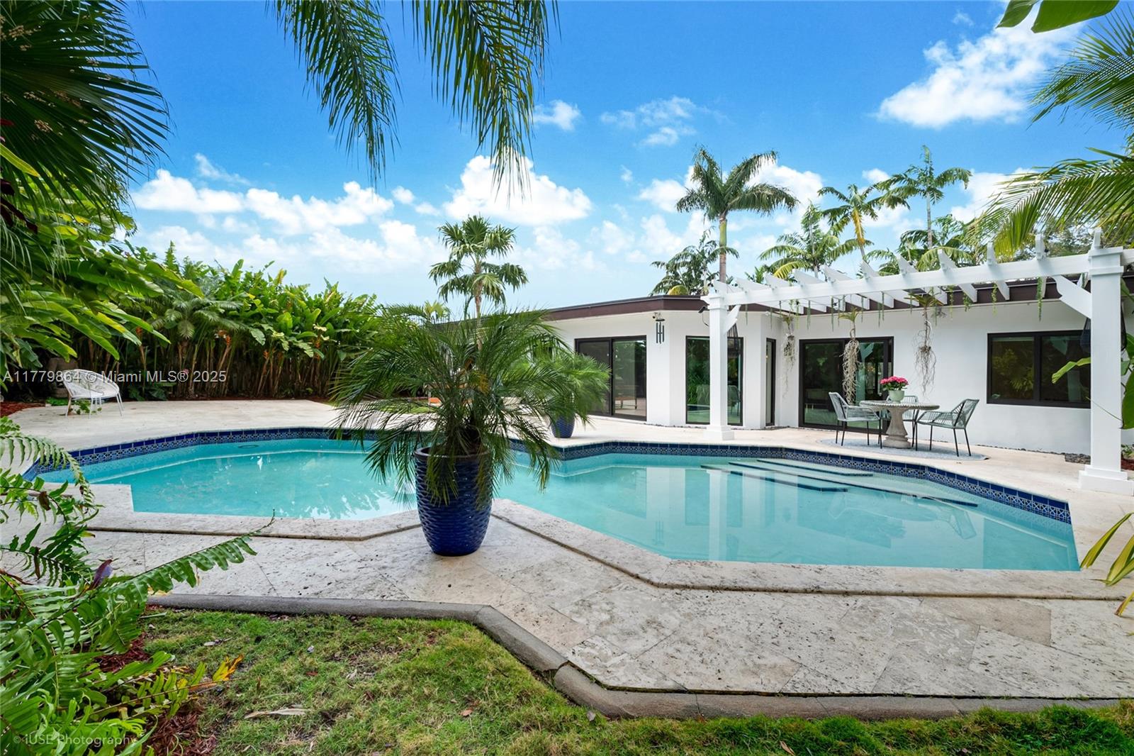 BEVERLY GARDENS - Residential