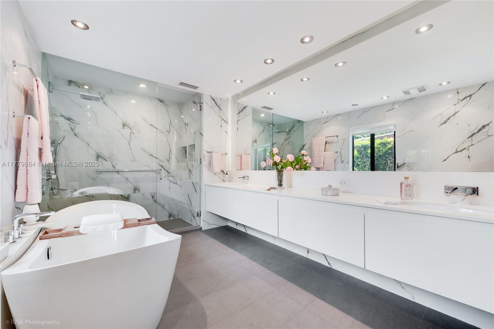 BEVERLY GARDENS - Residential