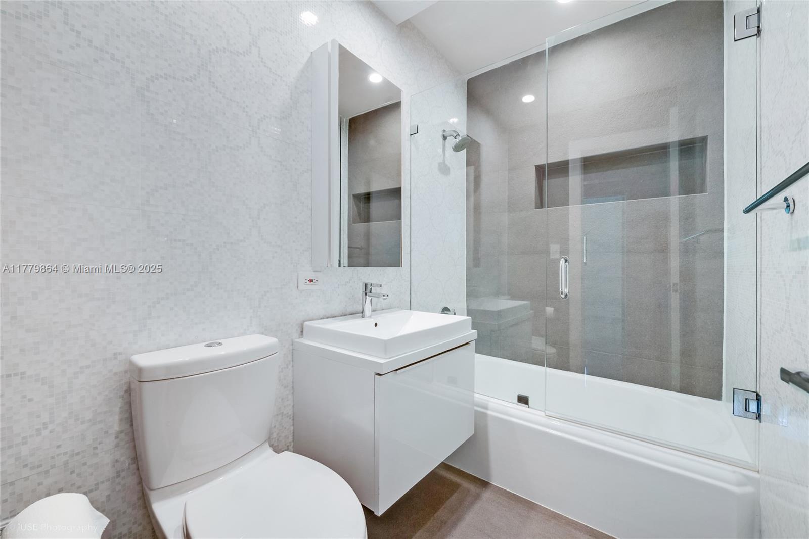 BEVERLY GARDENS - Residential