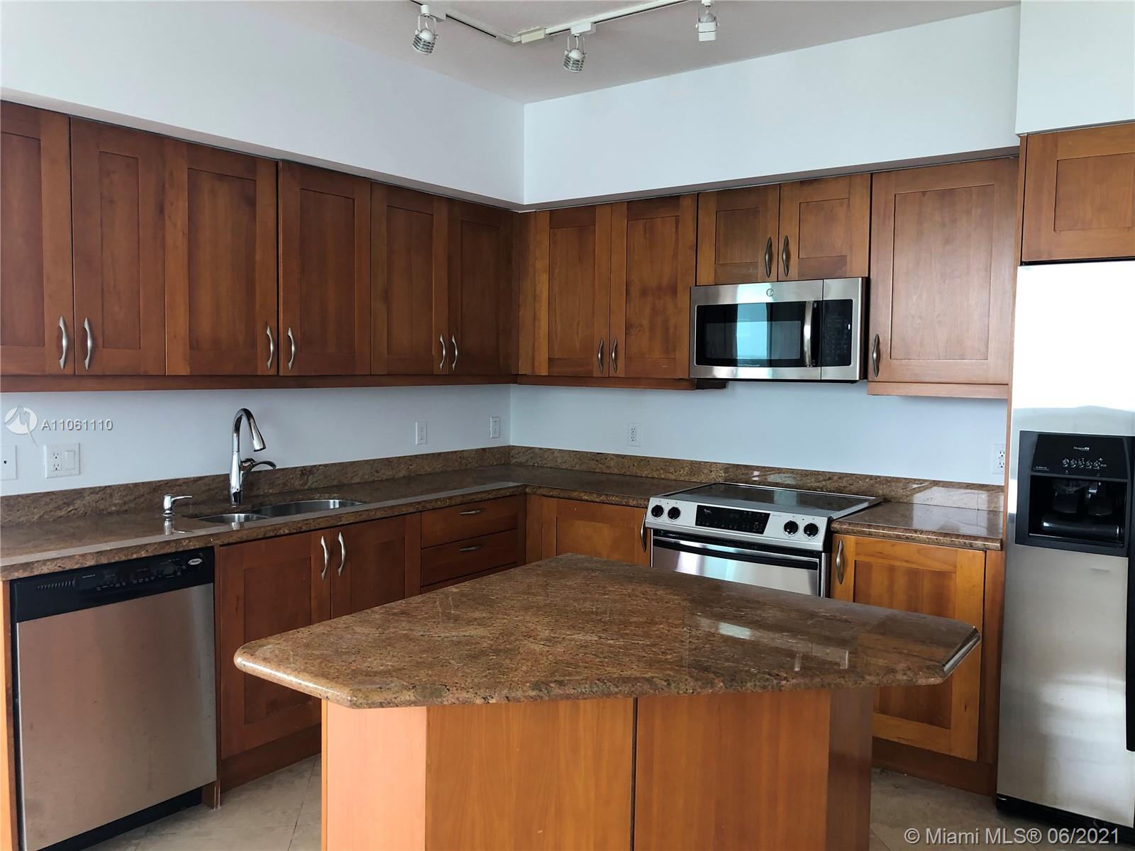 DUO COMDOMINIUM EAST - Residential Lease