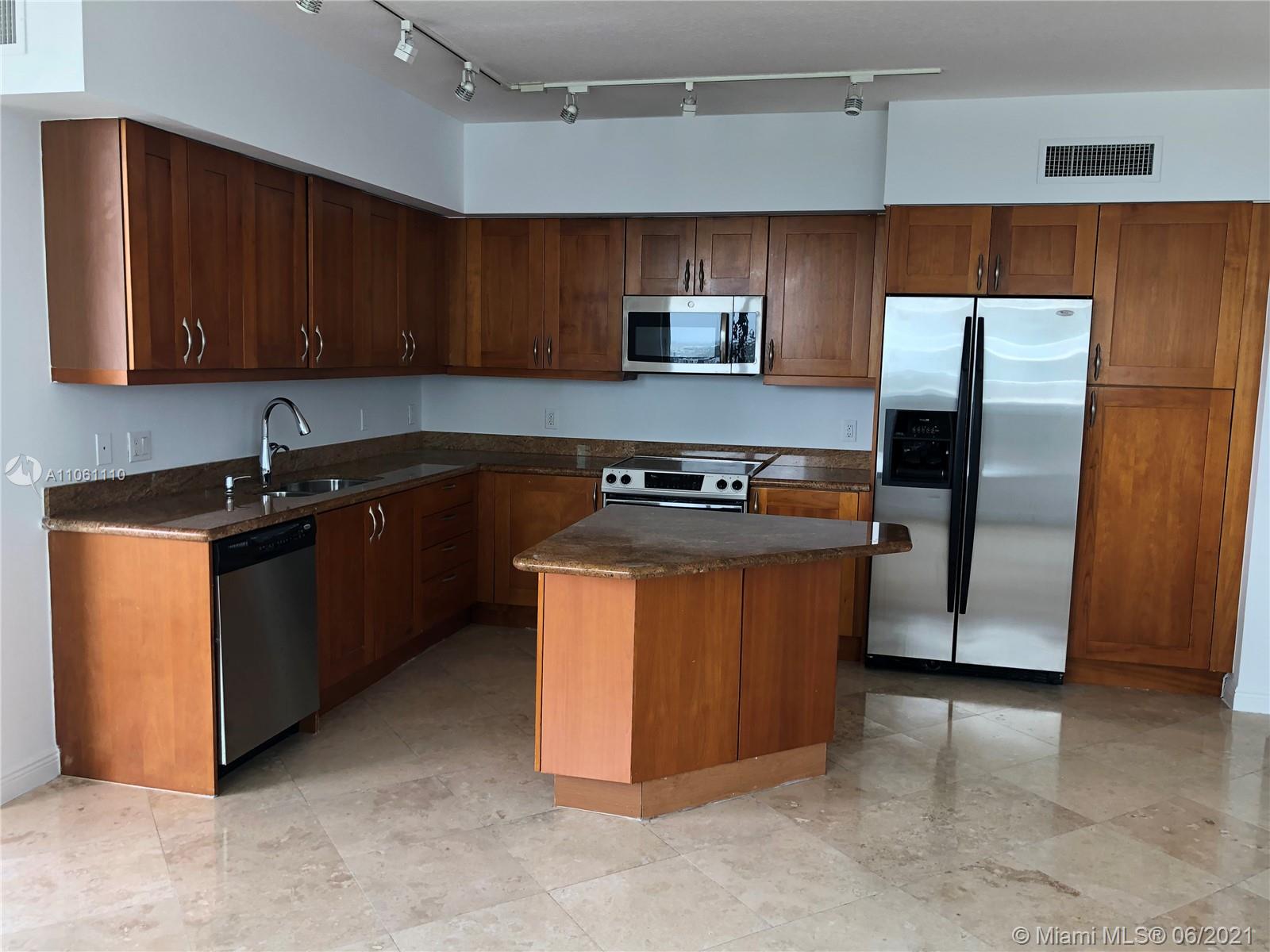 DUO COMDOMINIUM EAST - Residential Lease