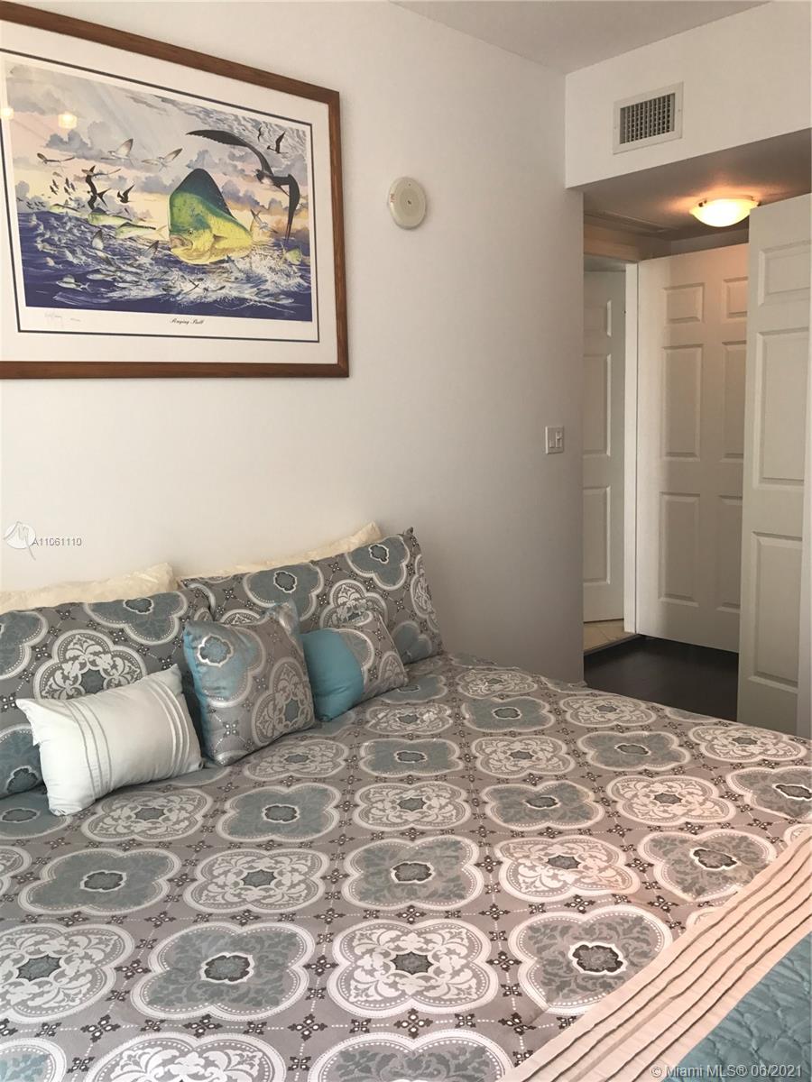 DUO COMDOMINIUM EAST - Residential Lease