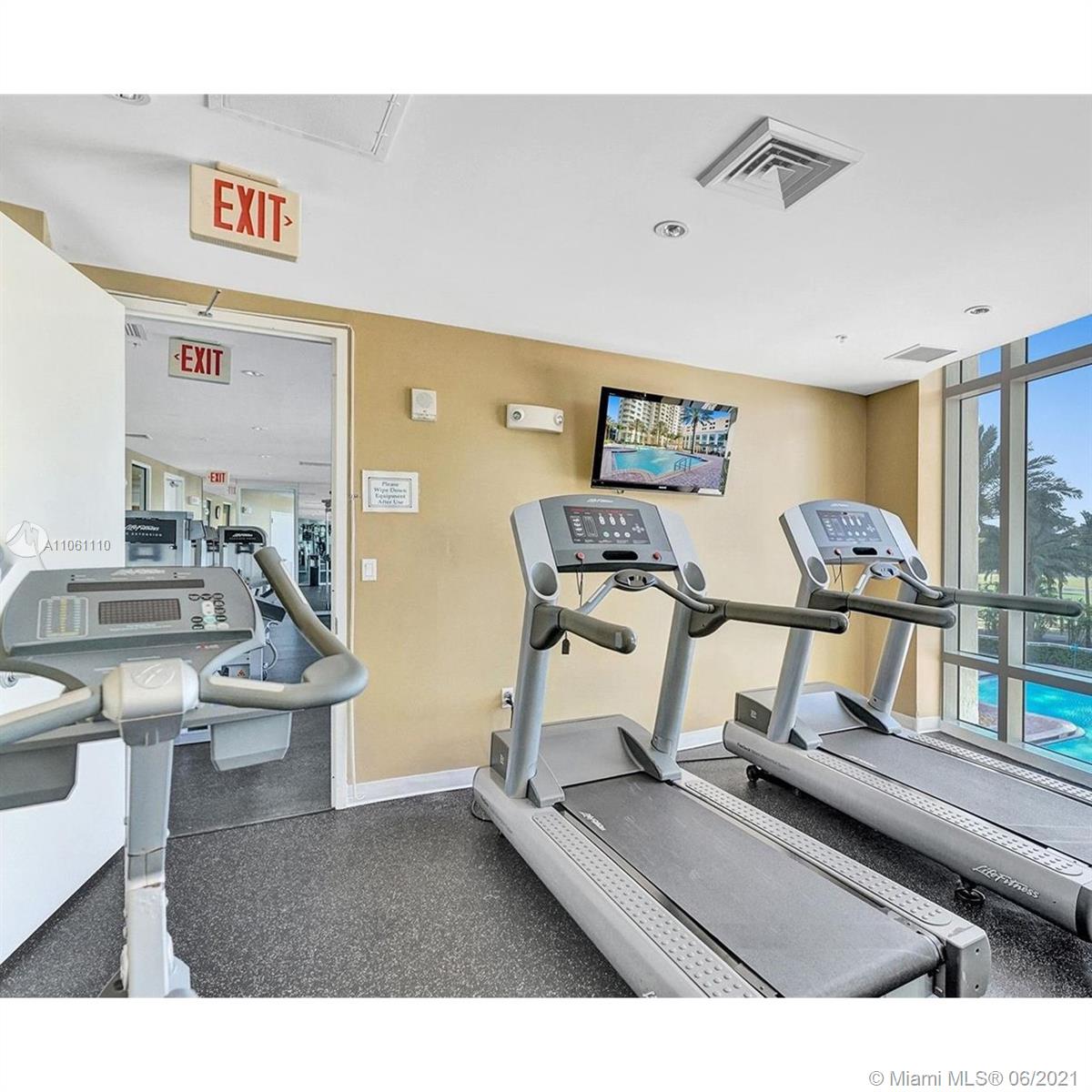 DUO COMDOMINIUM EAST - Residential Lease