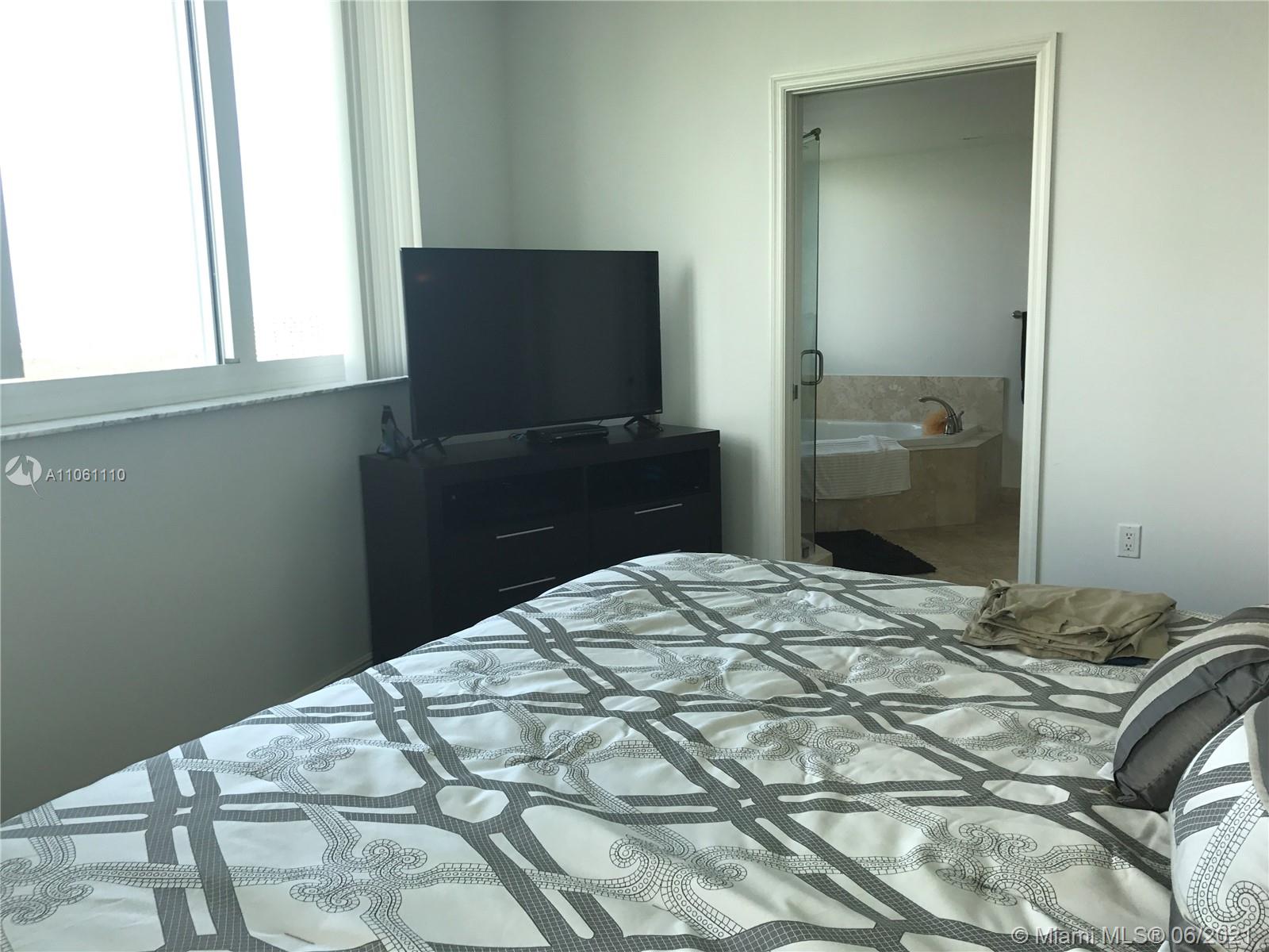 DUO COMDOMINIUM EAST - Residential Lease