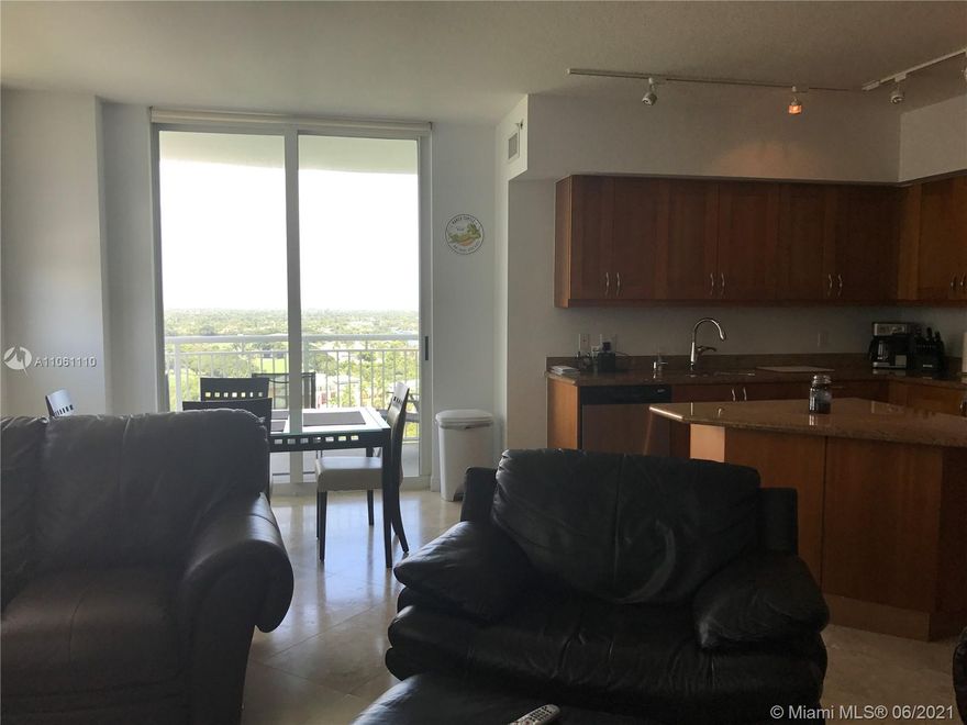 BEAUTIFUL 3 BEDROOM 2 BATH UNIT WITH SPECTACULAR VIEWS OF OF DIPLOMAT GOLF COURSE. MARBLE AND LAMINATED WOOD FLOORS,EUROPEAN STYLE CABINETS, GRANITE COUNTER-TOPS AND KITCHEN ISLAND. WASHER/DRYER INSIDE UNIT. ENJOY DUO'S LIFESTYLE WITH POOL, JACUZZI TENNIS, GYM AND MORE. TOTAL APPLIANCE INCLUDED IN HOA.