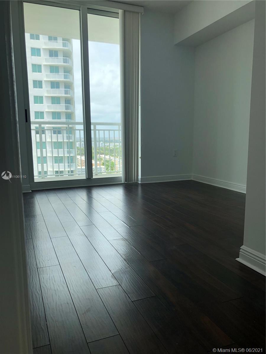 DUO COMDOMINIUM EAST - Residential Lease