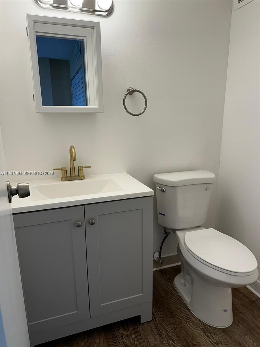 PLAZA OF AMERICAS CONDO P - Residential