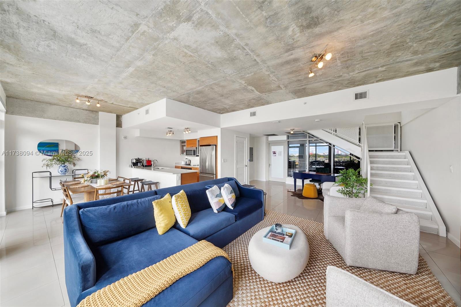 3250 NE 1st Ave 551