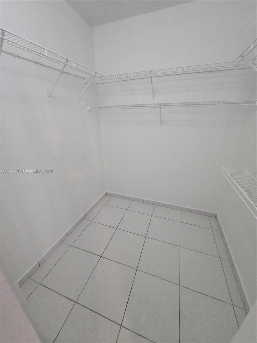 VECIN HOMES 1ST ADDN - Residential Lease