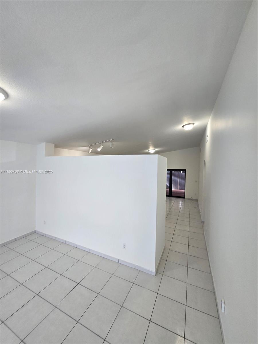VECIN HOMES 1ST ADDN - Residential Lease