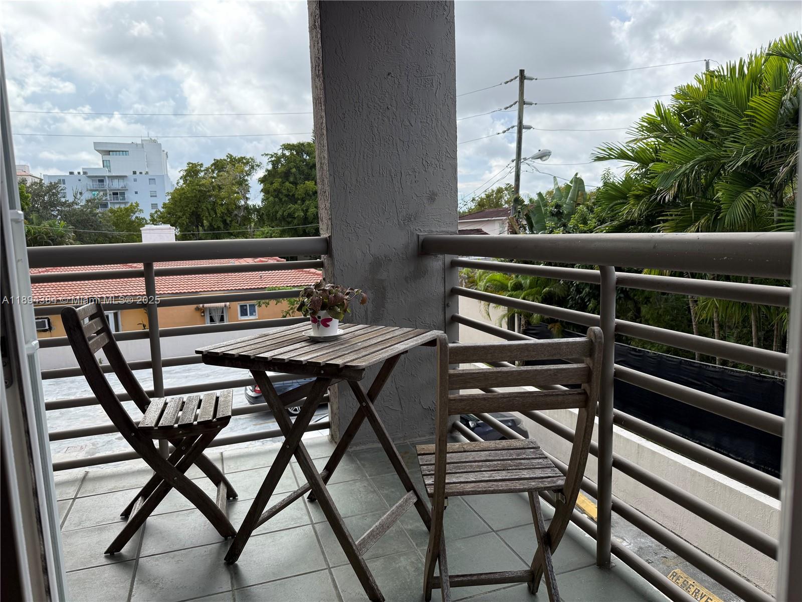 CORAL PALMS CONDO - Residential