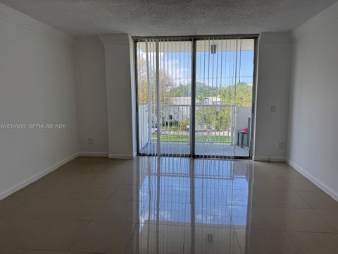 Tiny photo for 2020 NE 135th St #303, North Miami, FL 33181 (MLS # A12018452)