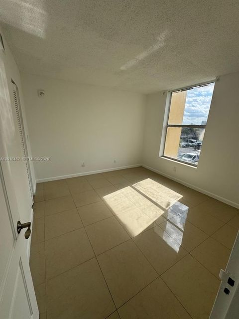 Tiny photo for 2020 NE 135th St #303, North Miami, FL 33181 (MLS # A12018452)