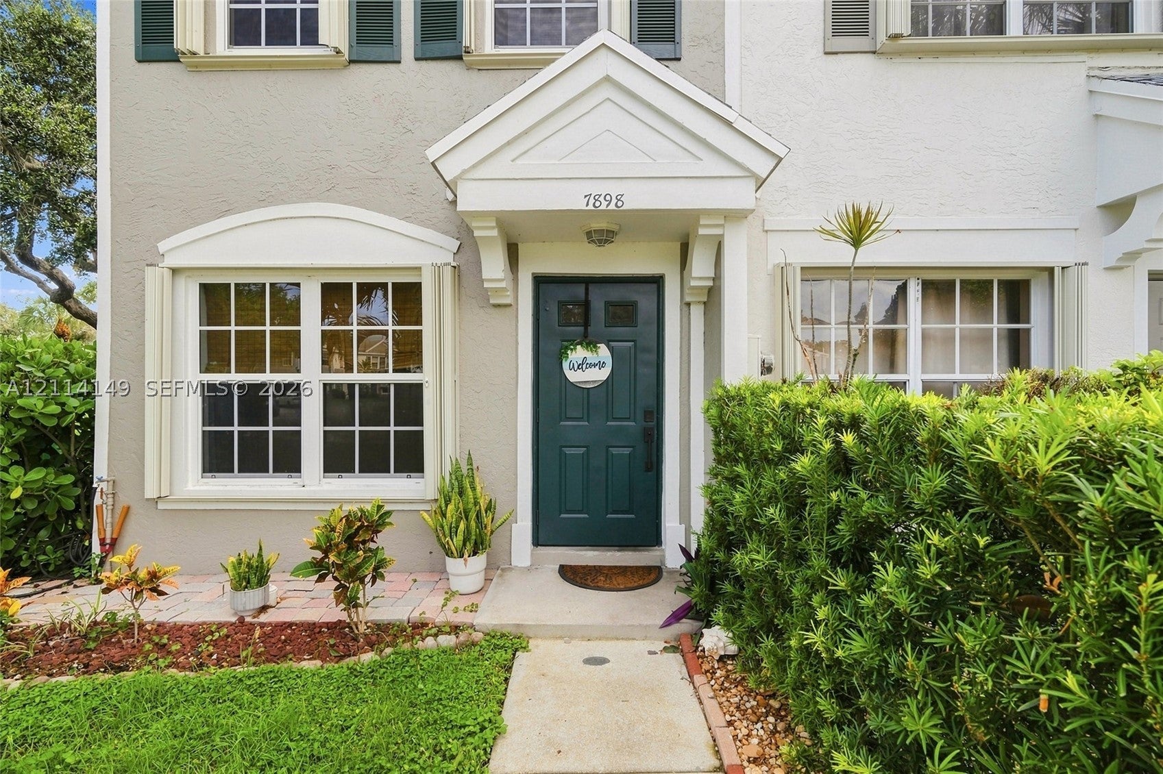 7898 Dixie Beach Cir