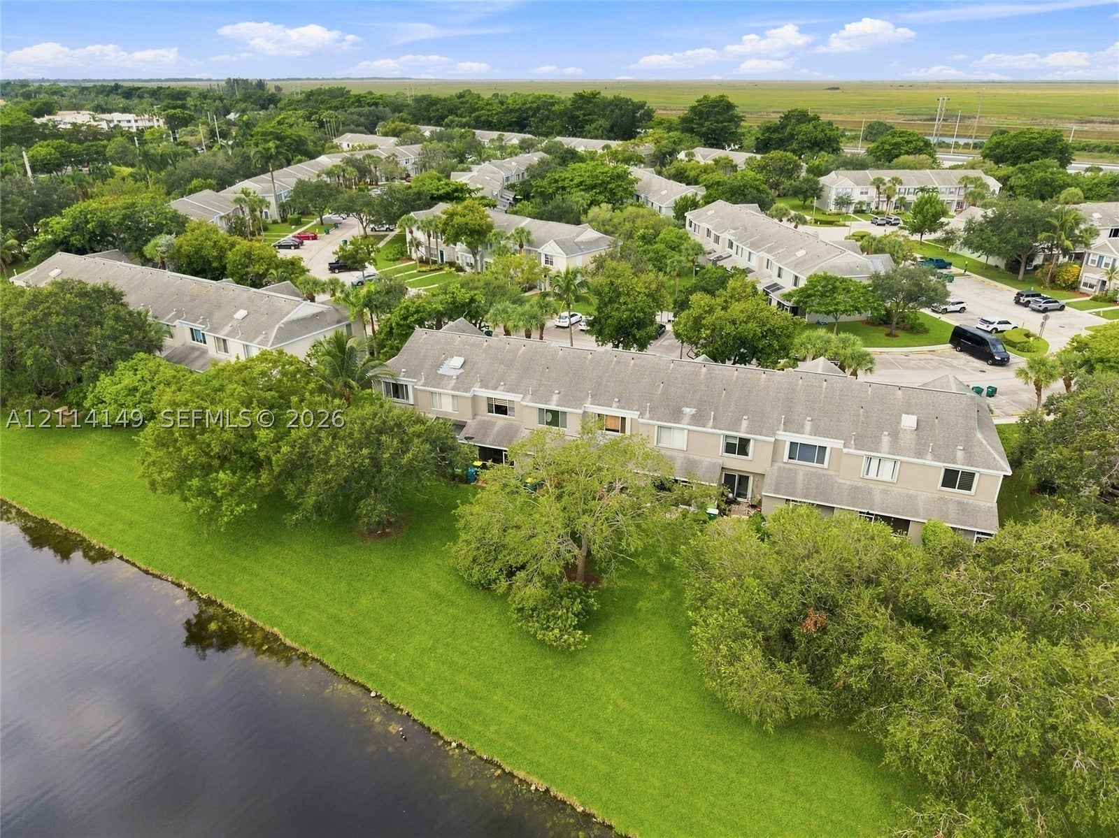 7898 Dixie Beach Cir