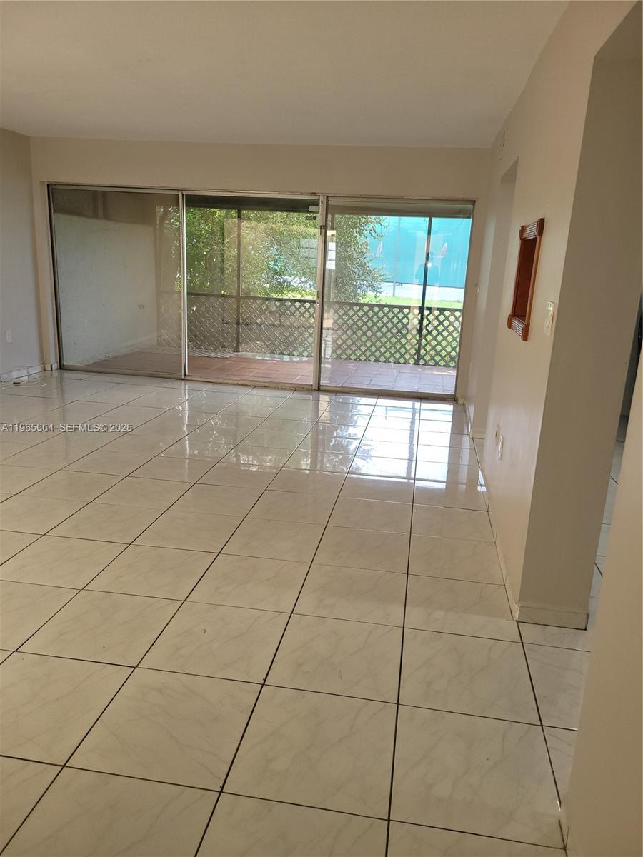 View photos, virtual tours, details... 14389 Kendale Lakes Cir 14389