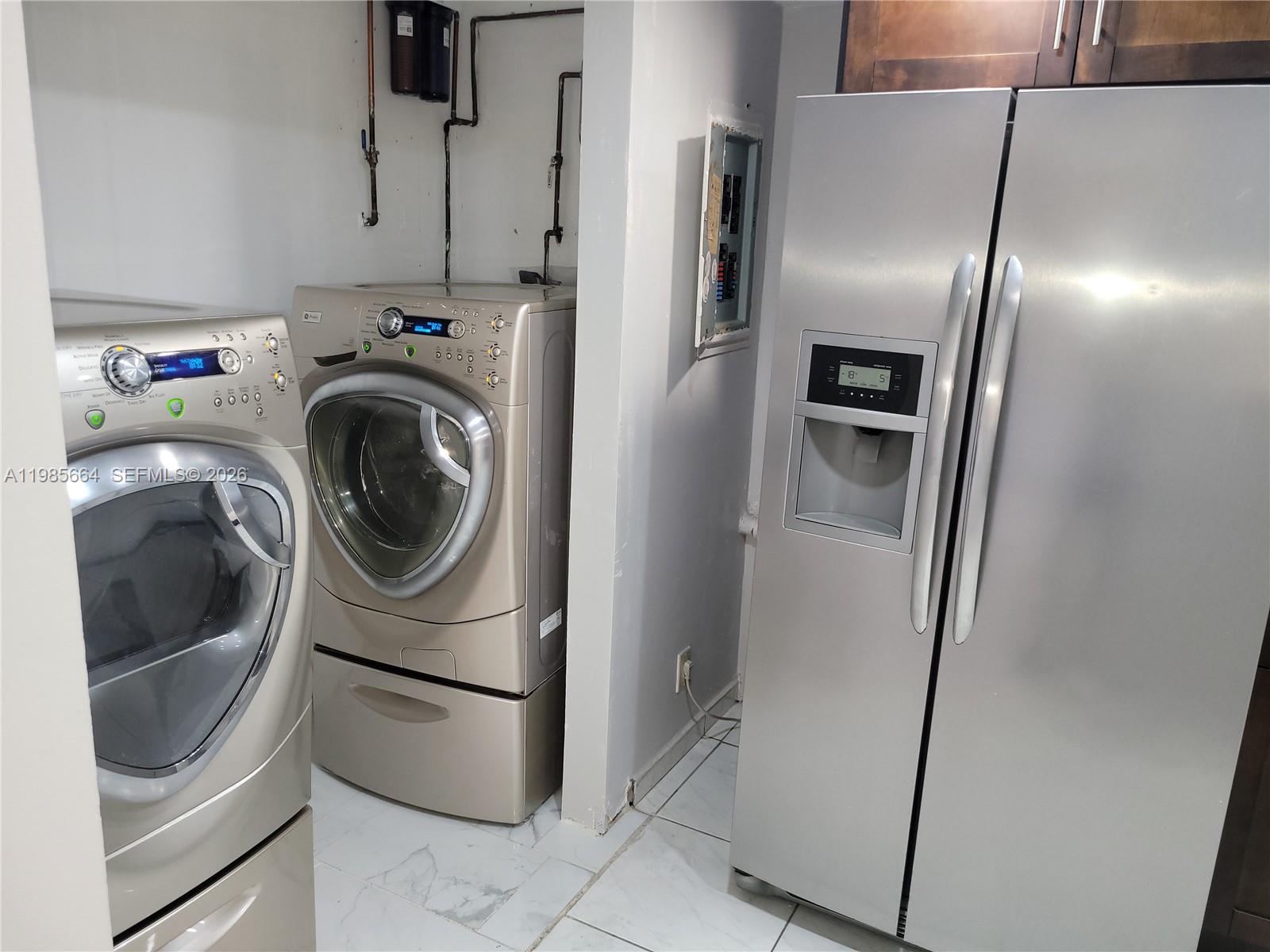 View photos, virtual tours, details... 14389 Kendale Lakes Cir 14389