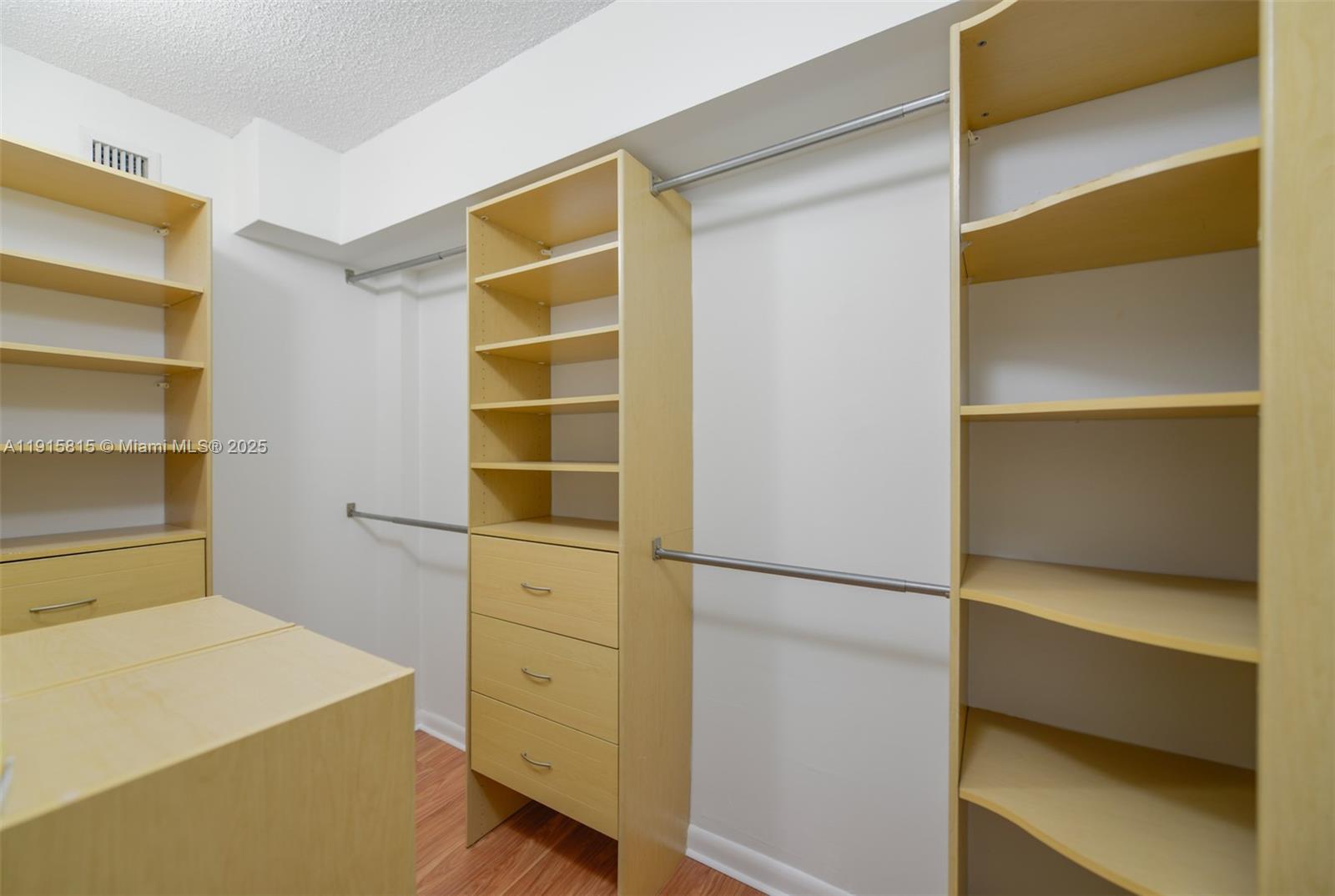 THE GRANDVIEW CONDO - Residential