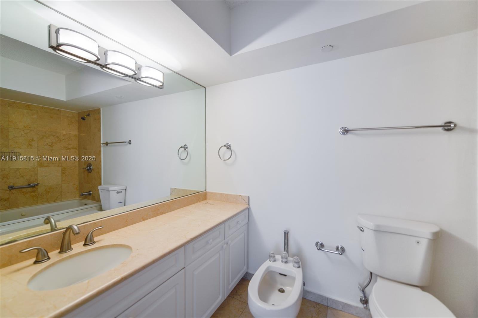 THE GRANDVIEW CONDO - Residential