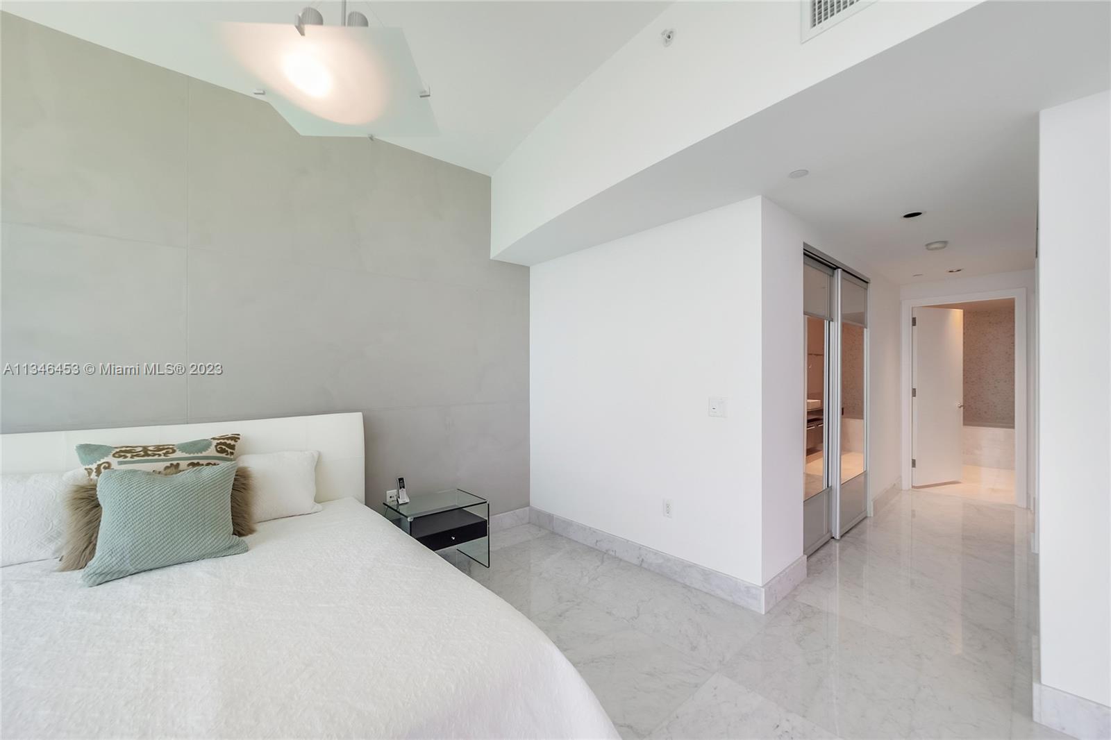 JADE OCEAN CONDO - Residential