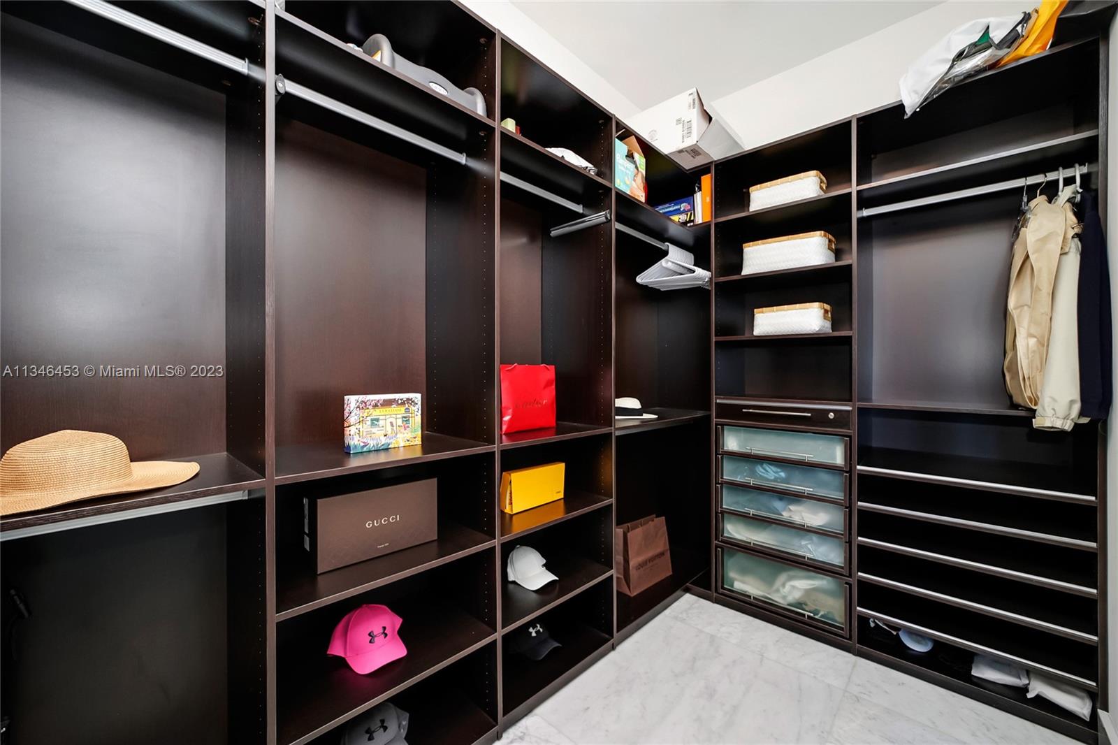 JADE OCEAN CONDO - Residential