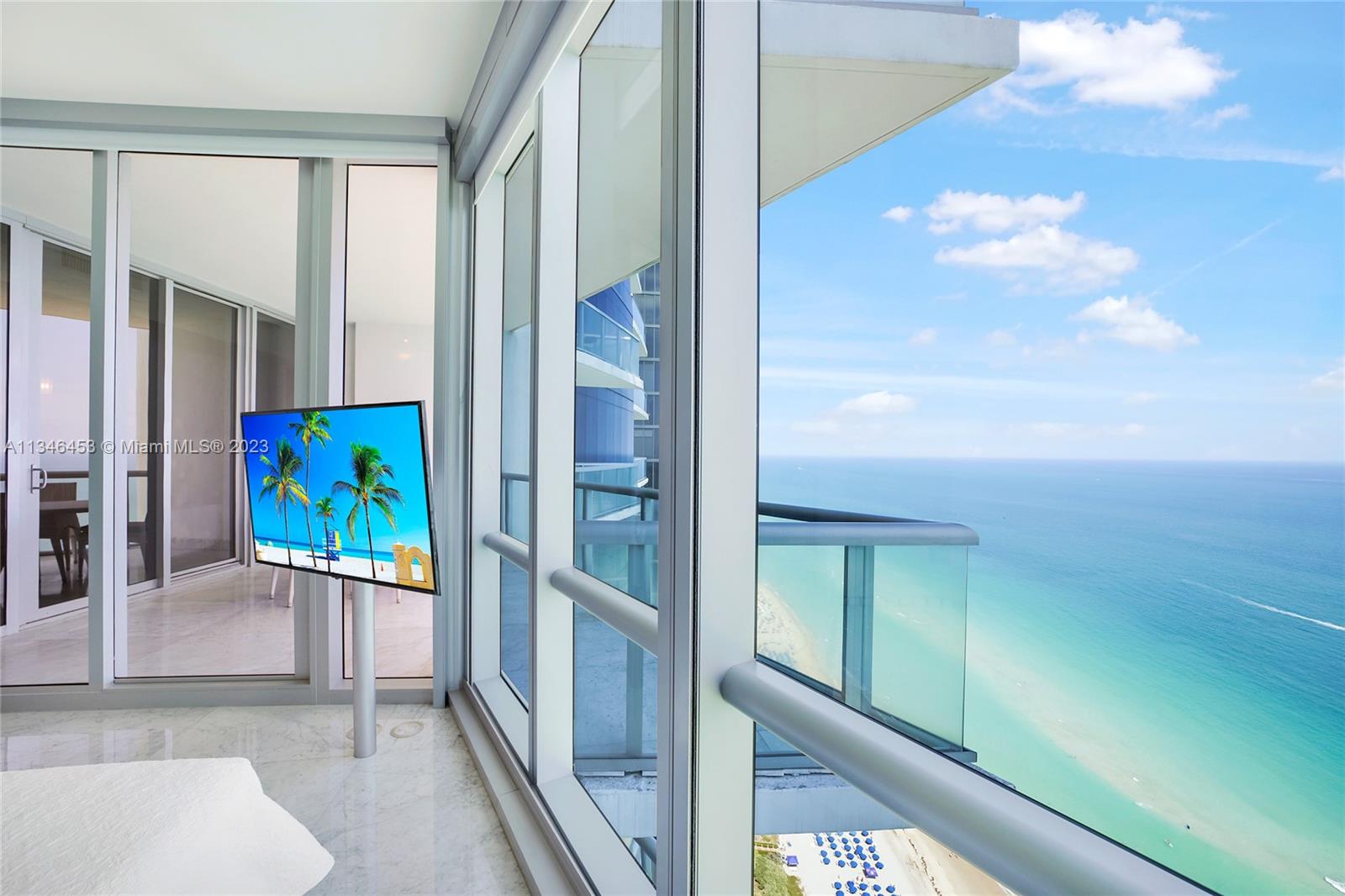 JADE OCEAN CONDO - Residential