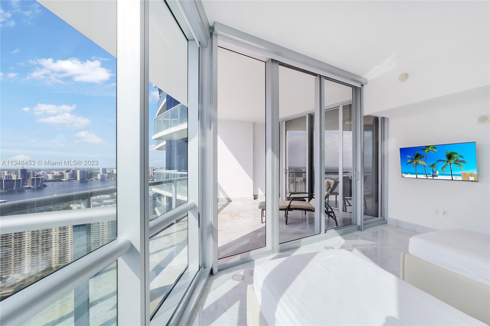 JADE OCEAN CONDO - Residential