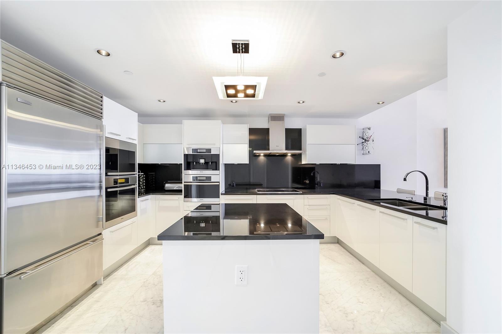 JADE OCEAN CONDO - Residential