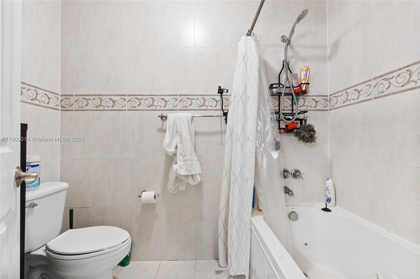 FIRST ADDN TO PALM SPRING - Residential