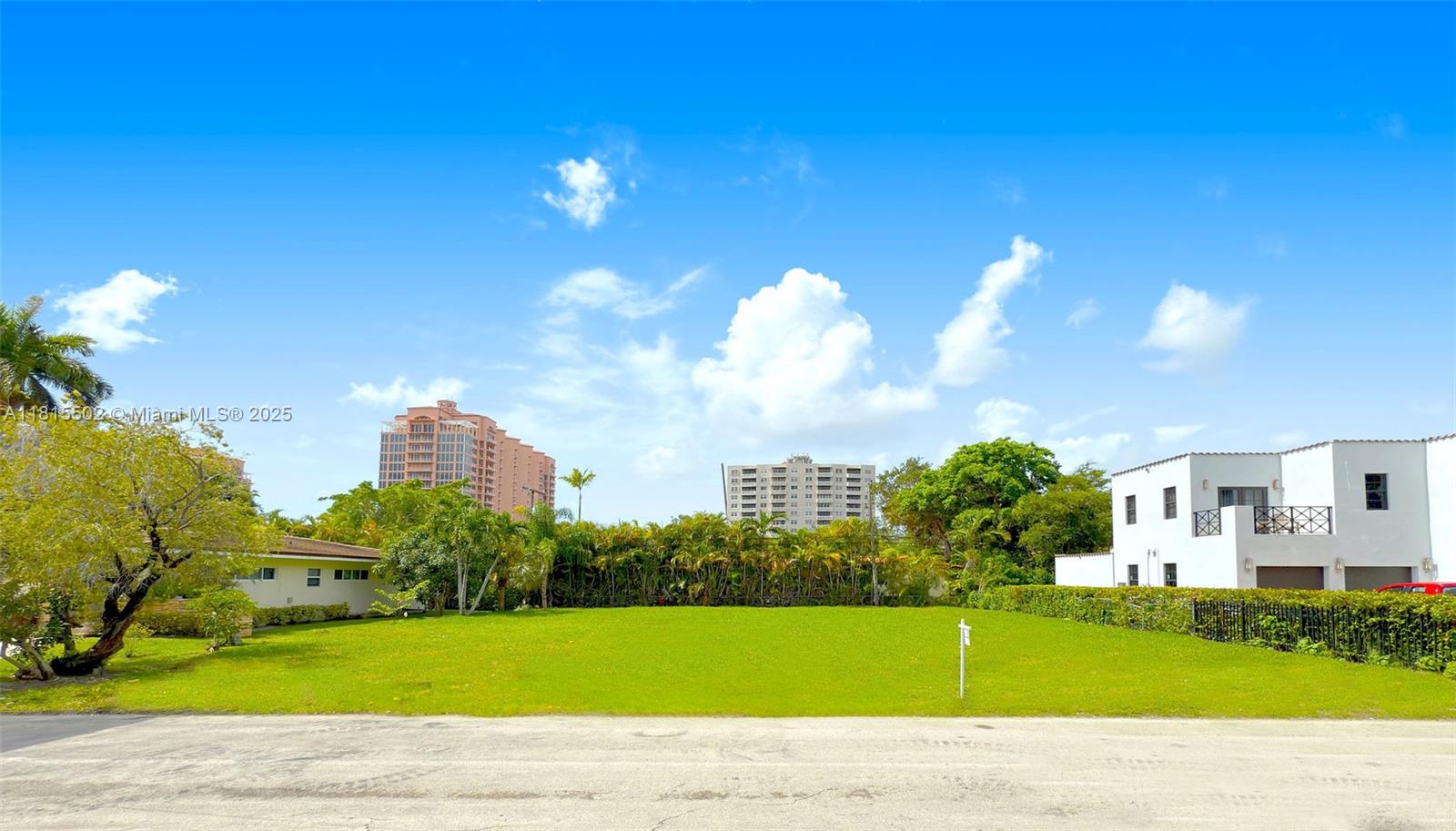 Build your dream home in Coral Gables on this 8,280 square foot lot! Perfectly situated near the prestigious guard-gated communities of Sunrise Harbor and Cocoplum. Enjoy easy access to a scenic park just steps away, and live minutes from South Florida’s top-rated private schools. A rare opportunity in one of the area’s most desirable locations!