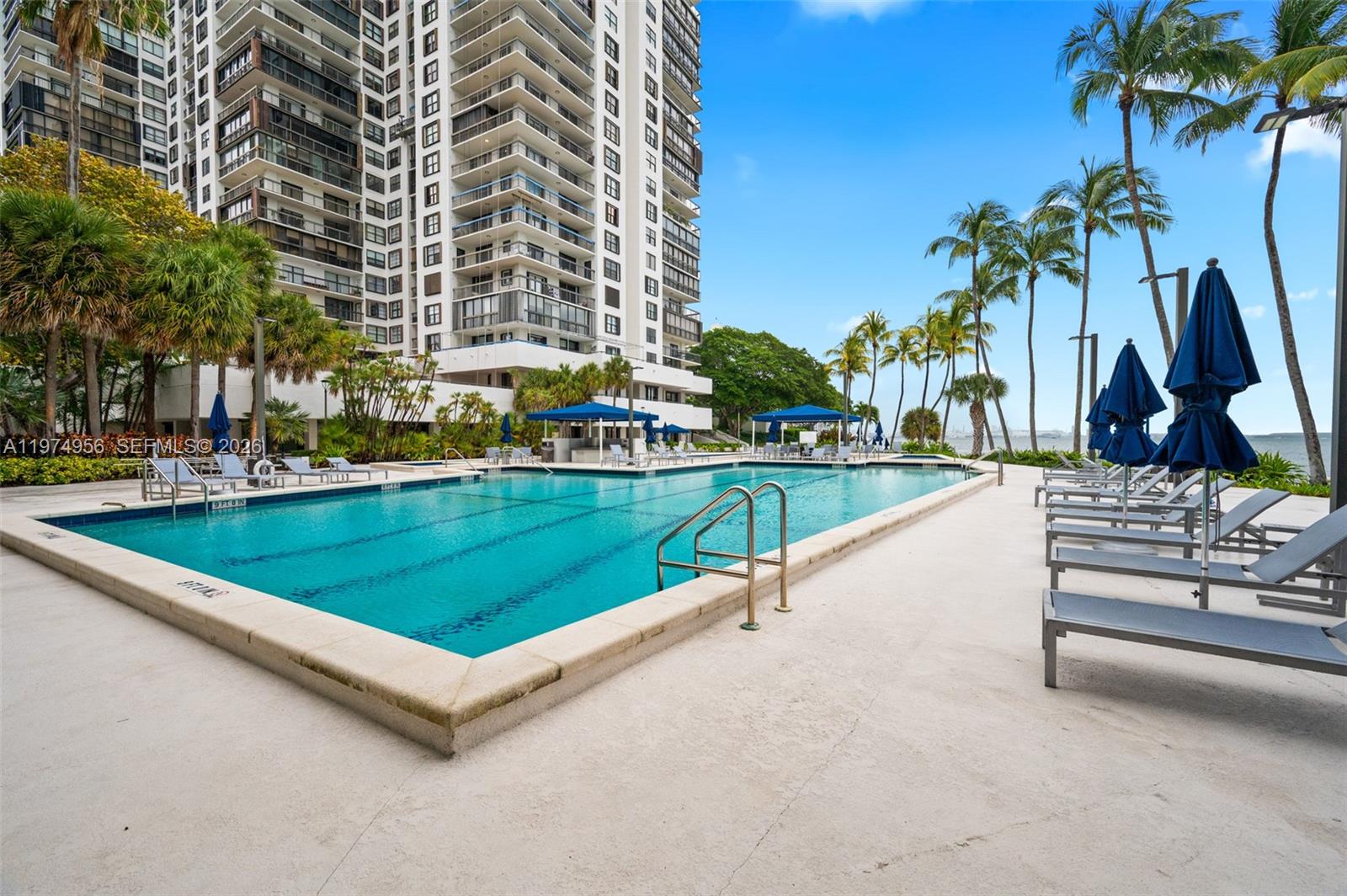 BRICKELL BAY CLUB CONDO - Residential