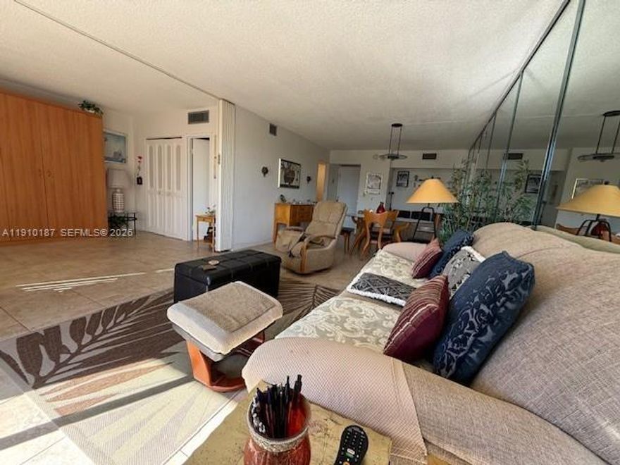 Spacious 2-bedroom (1+Den), 1.5-bath unit in original condition, ready for full renovation. Great opportunity to customize and create your ideal home. Features a bright floor plan with golf course and street views.
Building offers pool, fitness center, clubhouse, and 24-hour security. Convenient Aventura location near shopping, dining, and beaches.
No leasing allowed during the first two years of ownership. Sellers are motivated and open to negotiation.