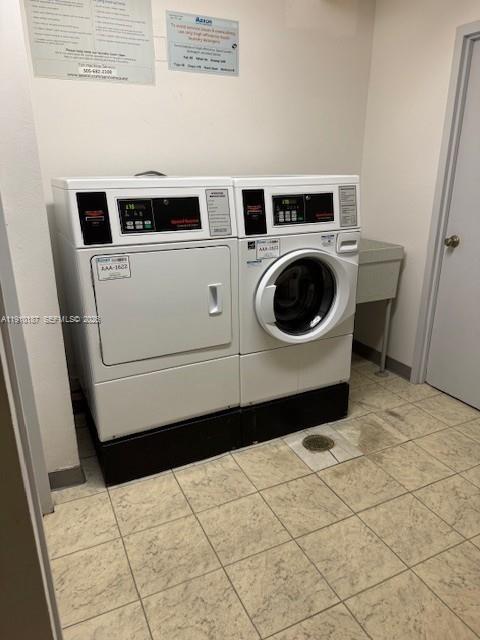 AVENTURA EL DORADO CONDO - Residential