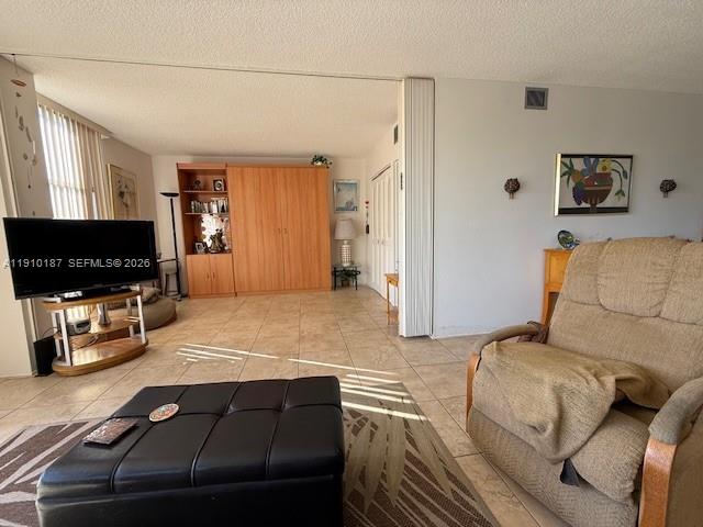 AVENTURA EL DORADO CONDO - Residential