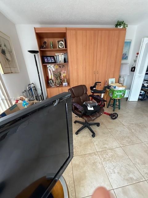 AVENTURA EL DORADO CONDO - Residential