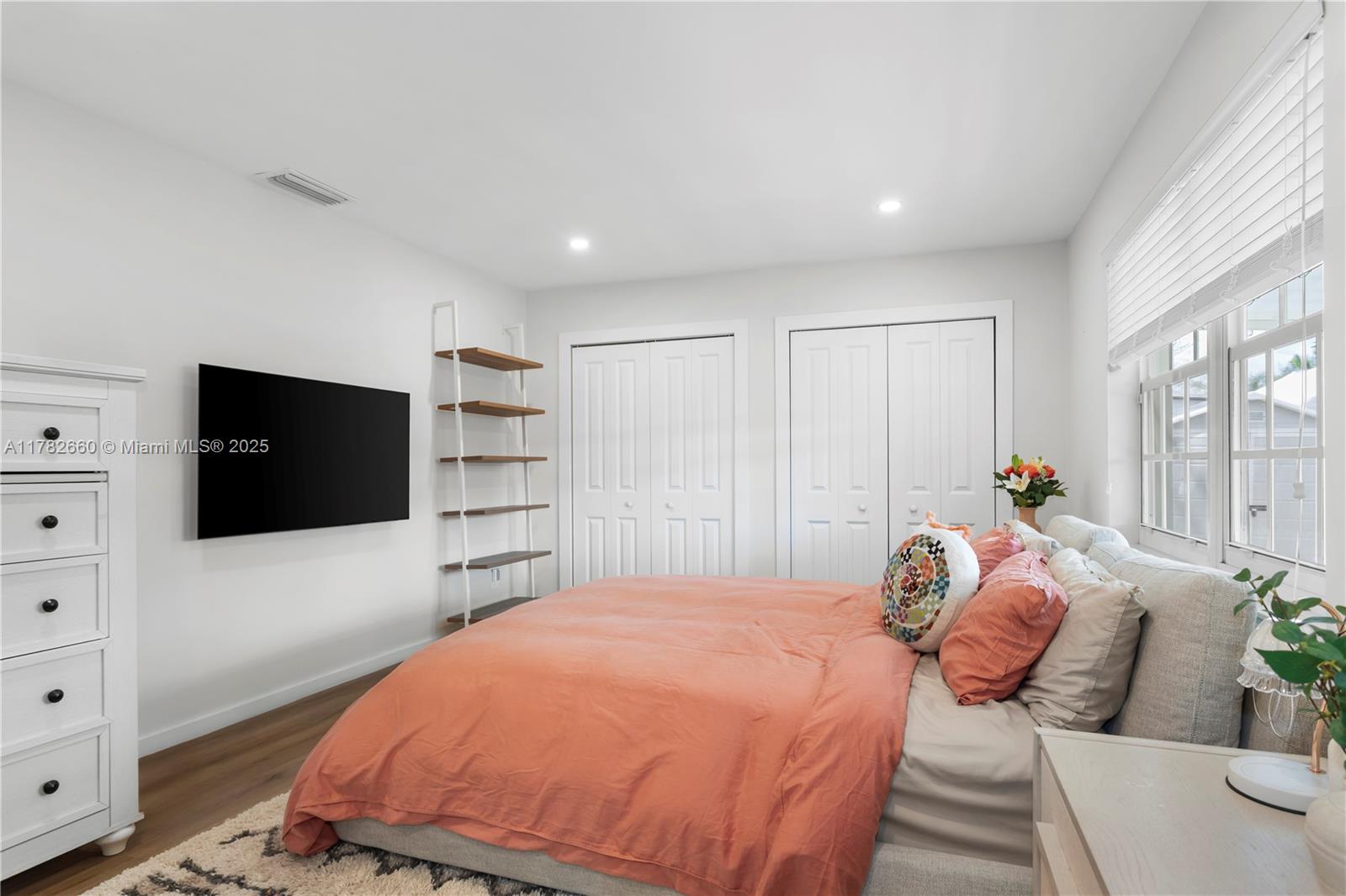BIRD ROAD ESTATES - Residential