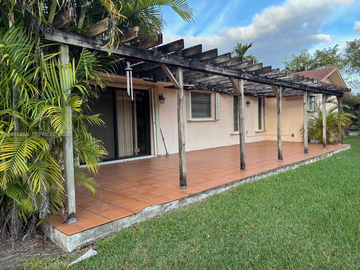 WEST GDN 1ST ADDN SEC 1 - Residential